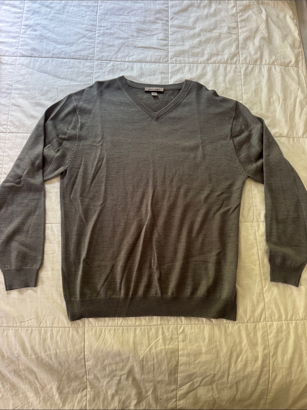 Men's V-Neck Sweater in Charcoal Gray